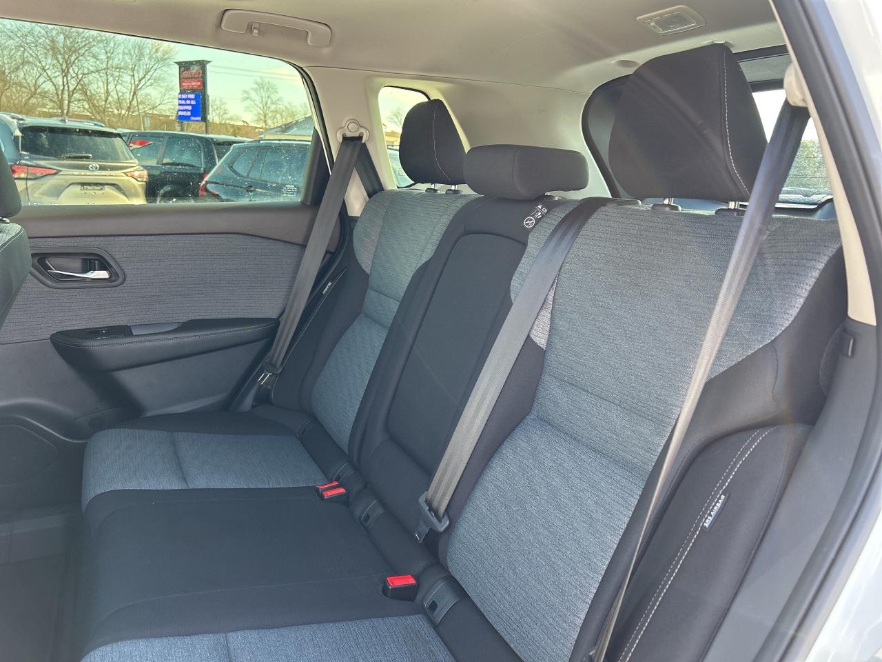 2023 Nissan Rogue SV, CLEAN CARFAX, SUNROOF, AWD, REMOTE START! - Photo #13