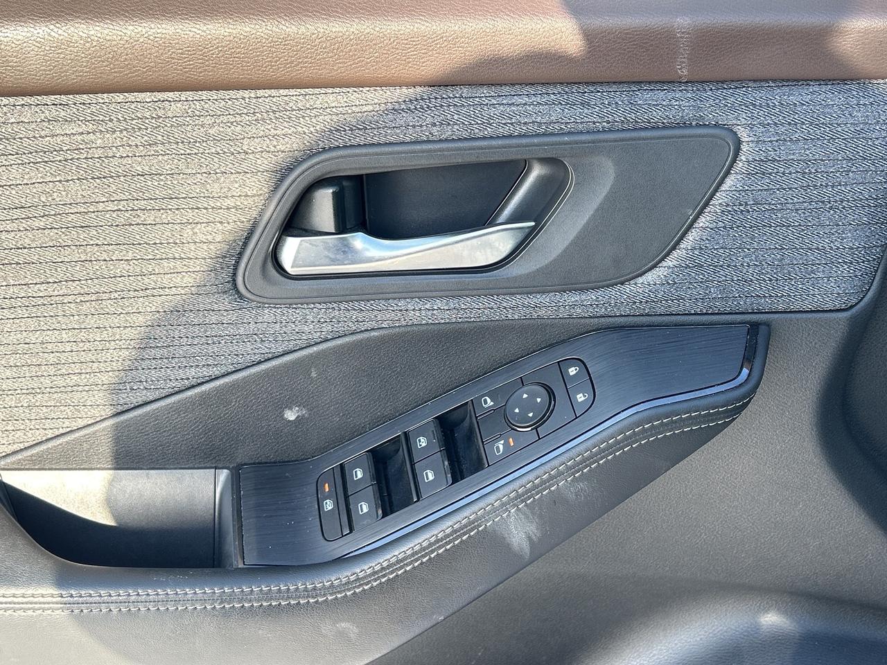 2023 Nissan Rogue SV, CLEAN CARFAX, SUNROOF, AWD, REMOTE START! - Photo #15