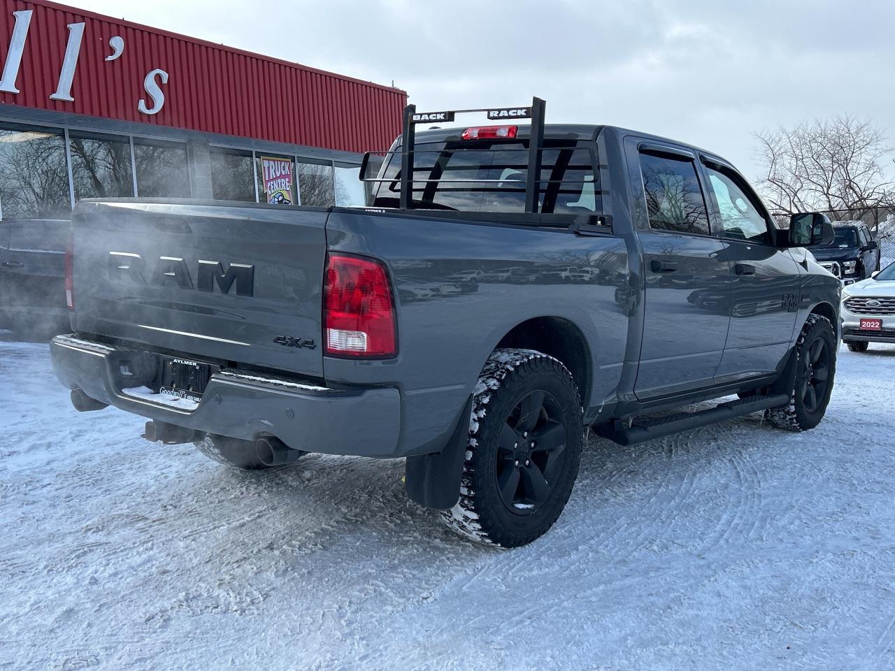 2022 RAM 1500 Classic CLEAN CARFAX, REMOTE START, HEATED STEERING WHEEL - Photo #6