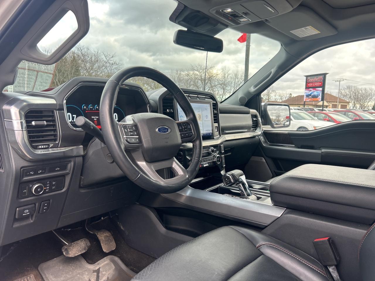 2021 Ford F-150 LARIAT, CLEAN CARFAX, HEATED/ COOLED LEATHER! - Photo #11