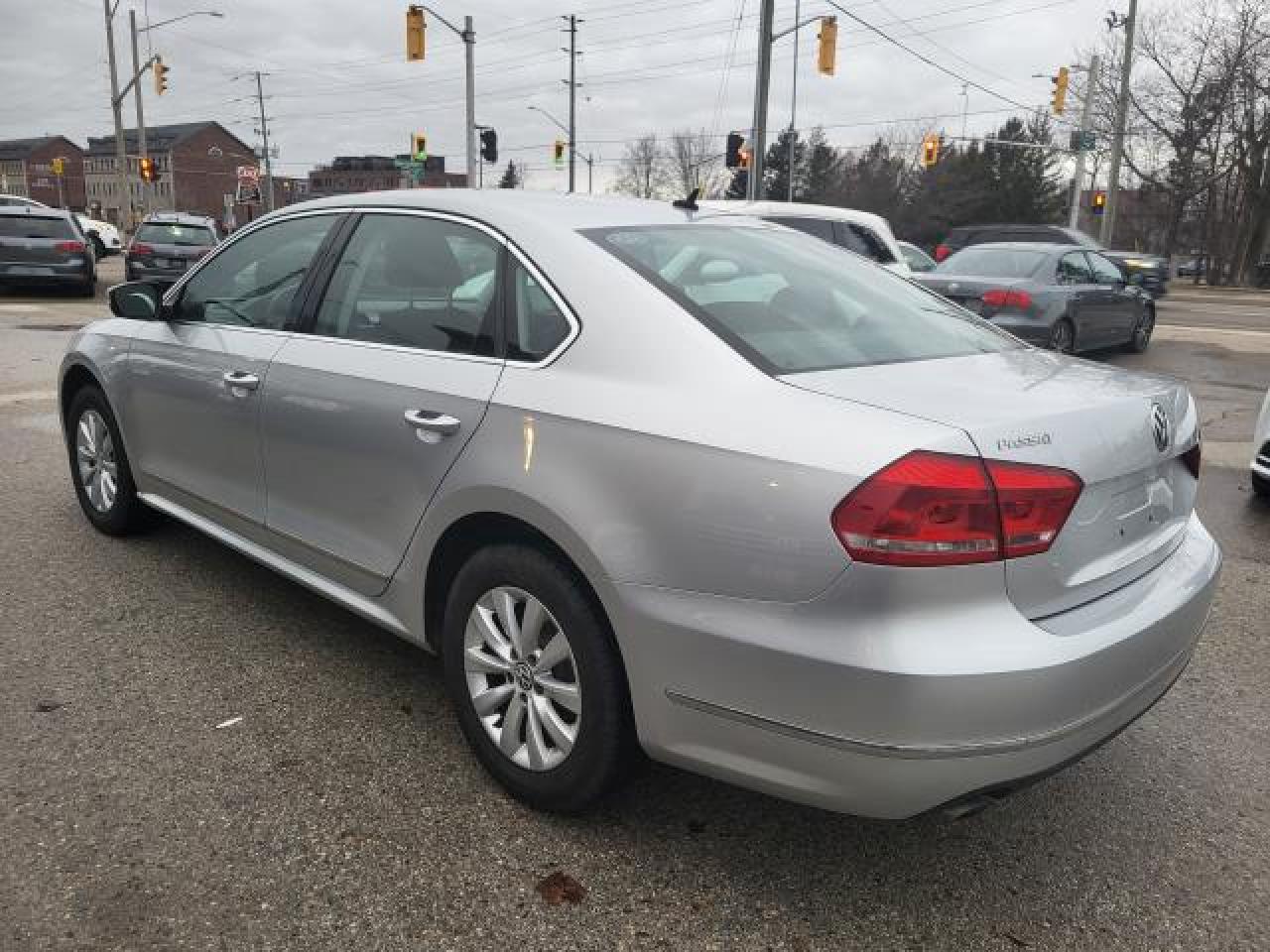 2015 Volkswagen Passat TDI TRENDLINE Photo4