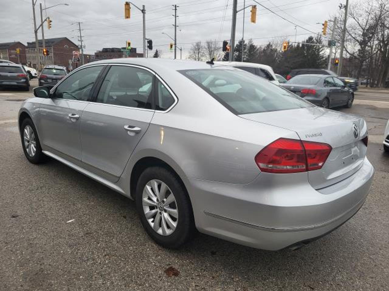 2015 Volkswagen Passat TDI TRENDLINE Photo4
