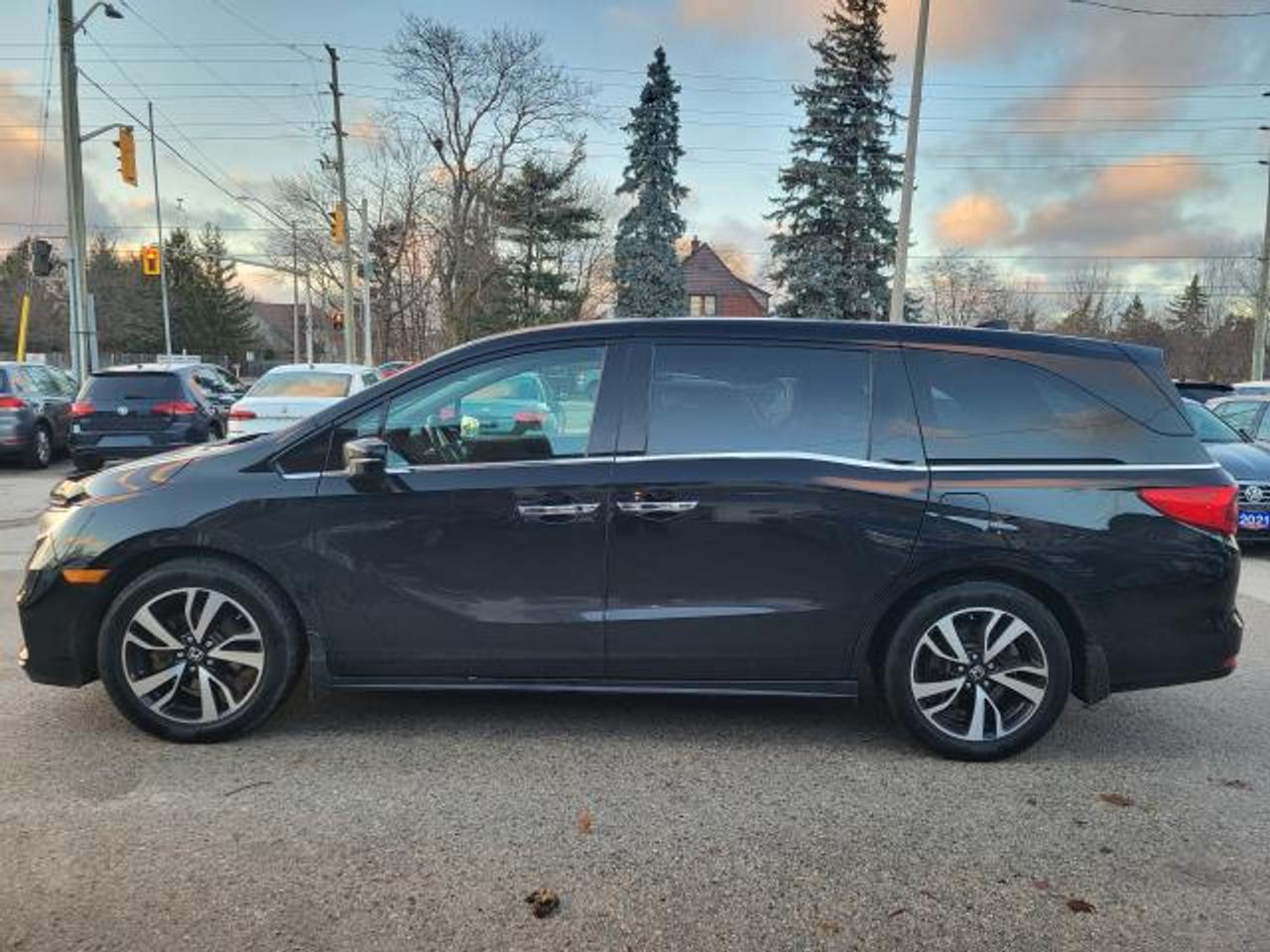 2018 Honda Odyssey Touring Photo