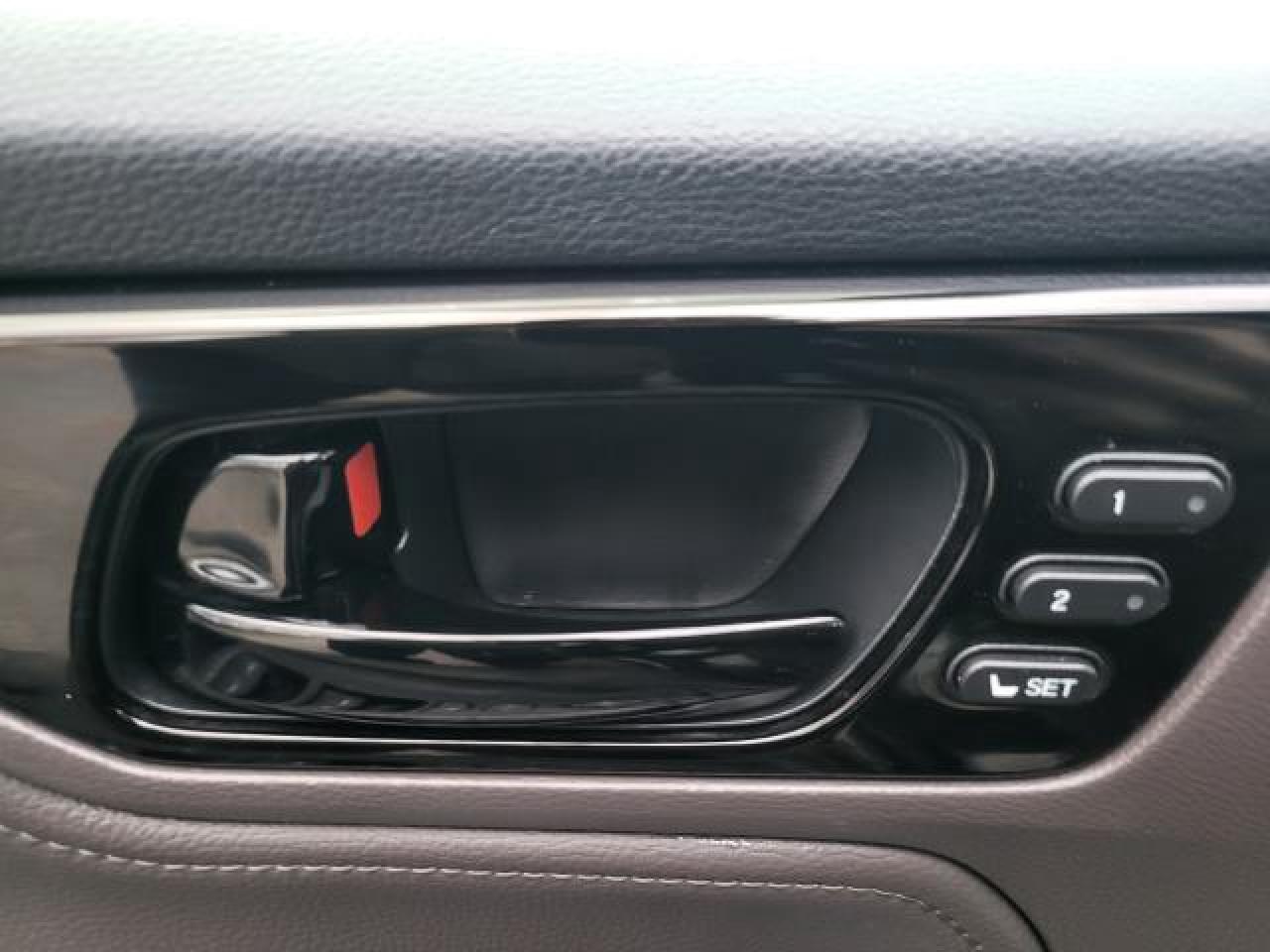 2018 Honda Odyssey Touring Photo