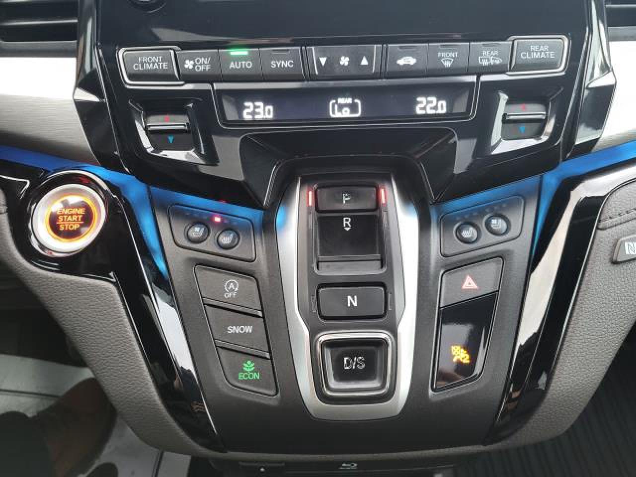 2018 Honda Odyssey Touring Photo