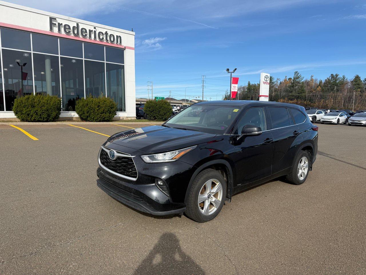 2023 Toyota Highlander HYBRID LE Photo0