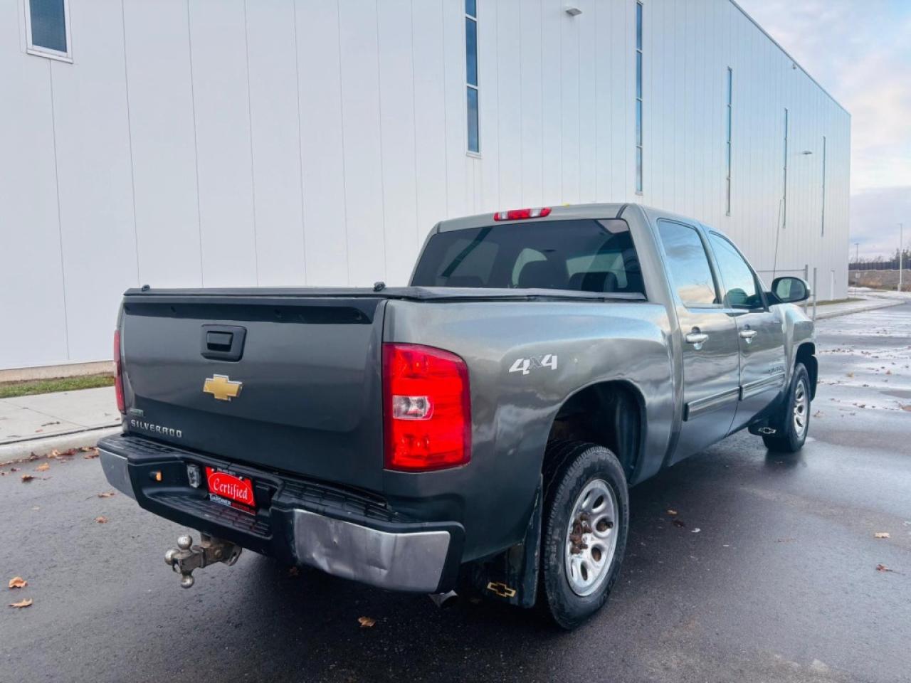 2011 Chevrolet Silverado 1500 Xtra Fuel Economy 4x2 Crew Cab 5.75 ft. box 143.5 in. WB Automatic Photo