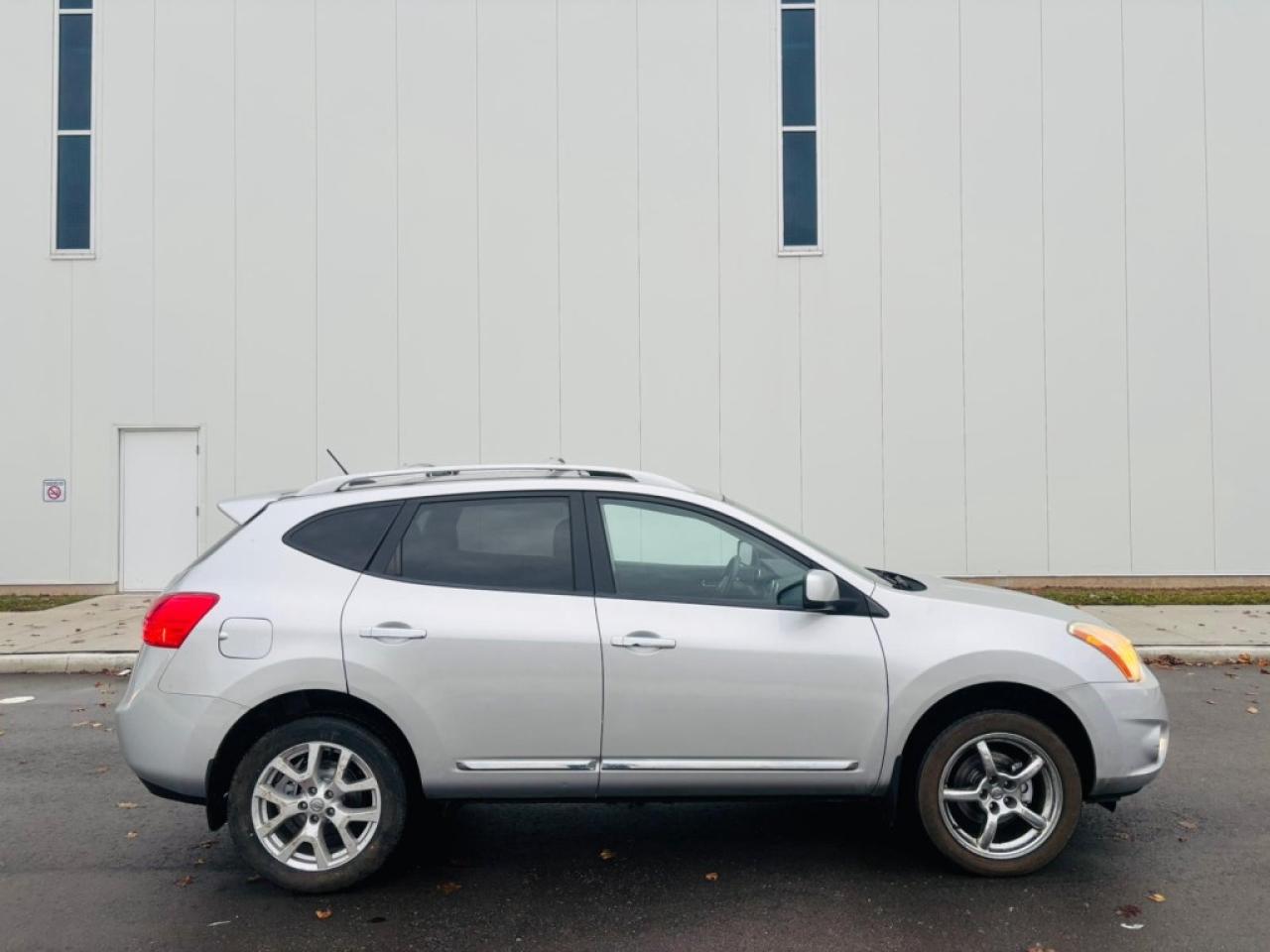 2013 Nissan Rogue S 4dr All-wheel Drive CVT Photo