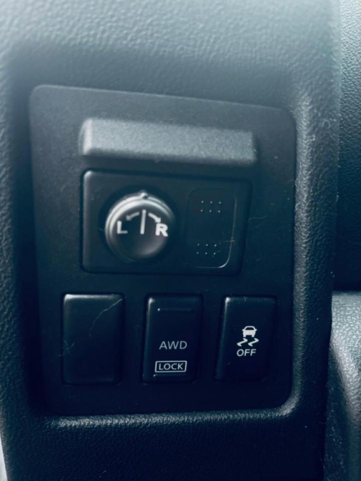 2013 Nissan Rogue S 4dr All-wheel Drive CVT Photo