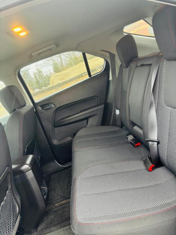 2015 Chevrolet Equinox 1LT Front-wheel Drive Automatic Photo