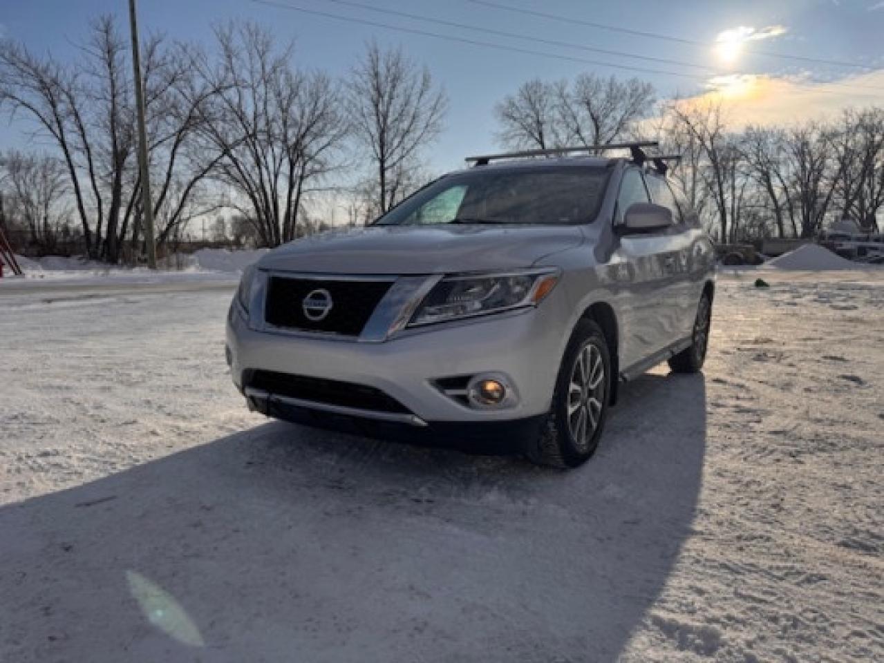 <p>Auto Save (Dealer # 1747)</p>
<p>2014 NISSAN PATHFINDER S, 4WD 141,270 KM</p>
<p>3.5 L 6 CYLINDER ENGINE</p>
<p>&nbsp;</p>
<p>**Clean Title**</p>
<p>**Manitoba Safety**</p>
<p>&nbsp;</p>
<p>FEATURES:</p>
<p>4WD</p>
<p>7 PASSENGER</p>
<p>AIR CONDITIONING&nbsp;</p>
<p>CRUISE CONTROL</p>
<p>FOG LAMPS</p>
<p>POWER LOCKS</p>
<p>POWER STEERING</p>
<p>POWER WINDOWS</p>
<p>TRACTION CONTROL</p>
<p>&nbsp;</p>
<p>Asking $10,999+ taxes</p>
<p>** Financing Available O.A.C**</p>
<p>** Warranty Available **</p>
<p>&nbsp;</p>
<p>Call (204)-774-8900 or (204)-999-9500</p>
<p>Located 6 mins away from Polo Park Mall</p>
<p>1450 Notre Dame Ave, Winnipeg, Manitoba</p>
<p>www.autosavewpg.com</p>
<p>&nbsp;</p>
<p>While all information is believed to be accurate on this page, please verify any information in question with an Auto Save sales representative. Auto Save is not liable for any errors or omissions</p>