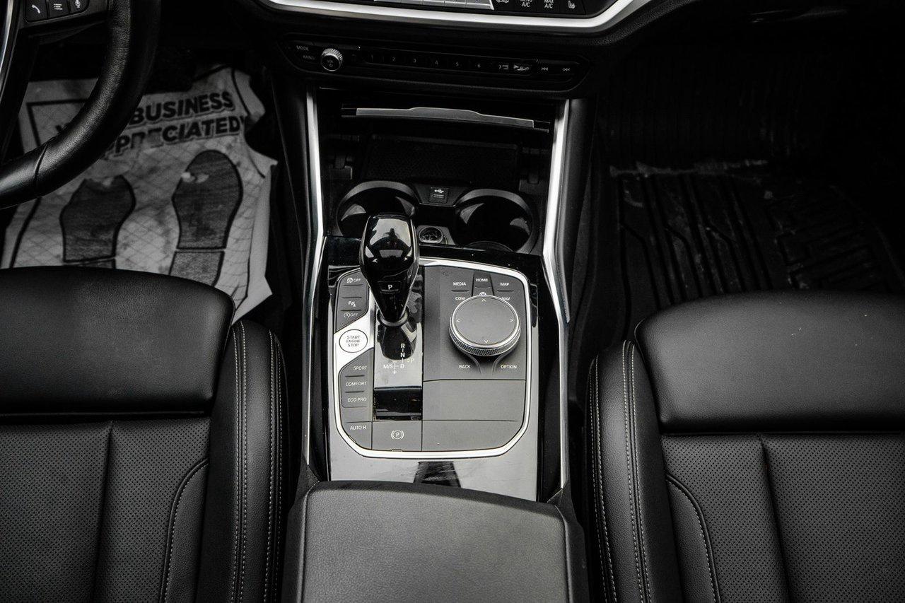 2022 BMW 3 Series 330i xDrive Photo