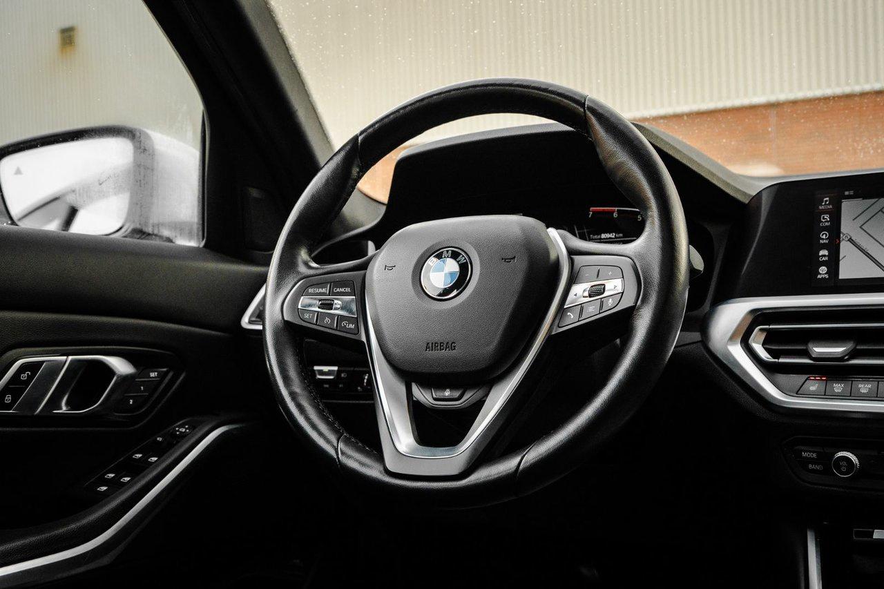 2022 BMW 3 Series 330i xDrive Photo