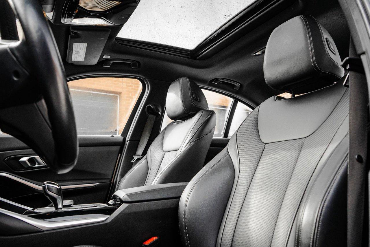 2022 BMW 3 Series 330i xDrive Photo