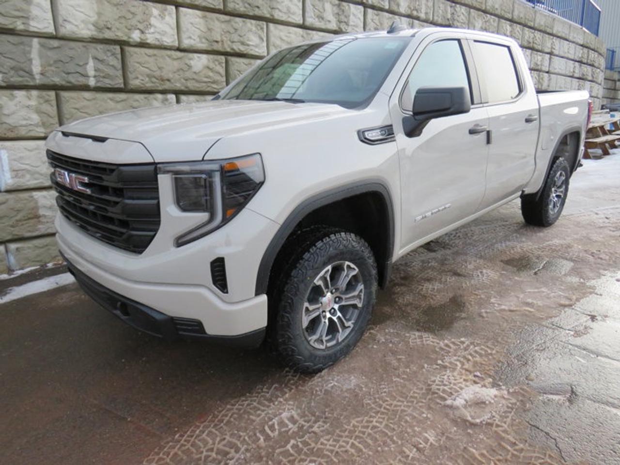 4WD Crew Cab 147 Pro, 10-Speed Automatic, Gas V8 5.3L/325