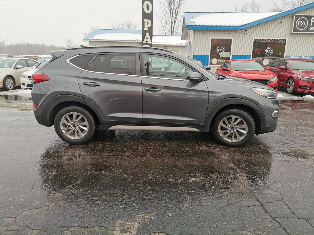 2018 Hyundai Tucson SEL AWD Photo3