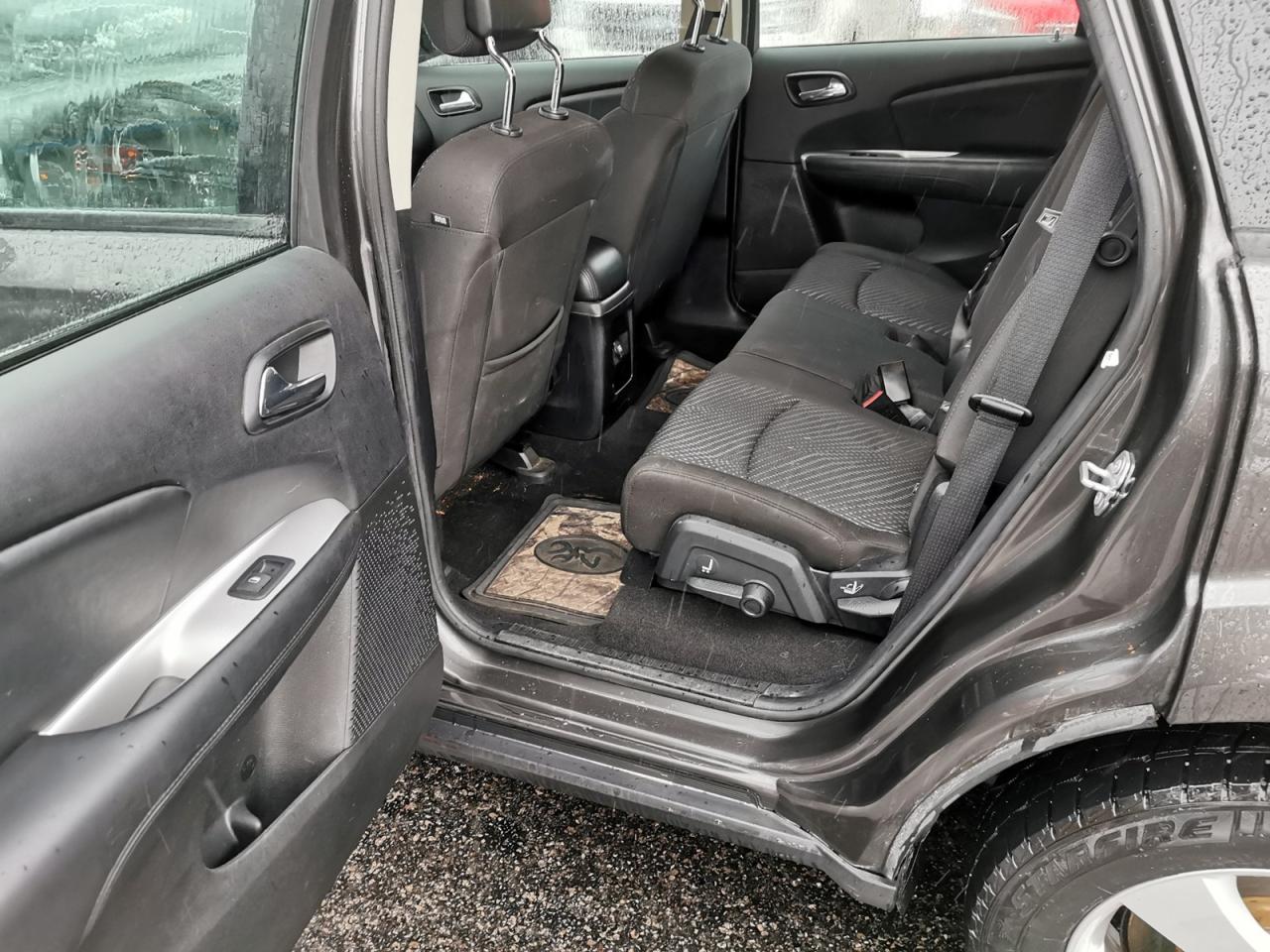 2017 Dodge Journey SE Photo