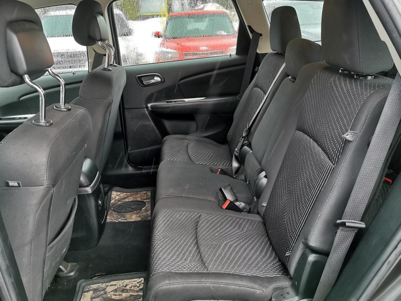 2017 Dodge Journey SE Photo