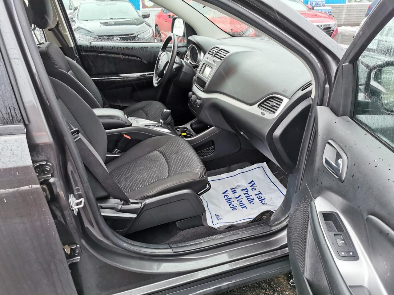 2017 Dodge Journey SE Photo