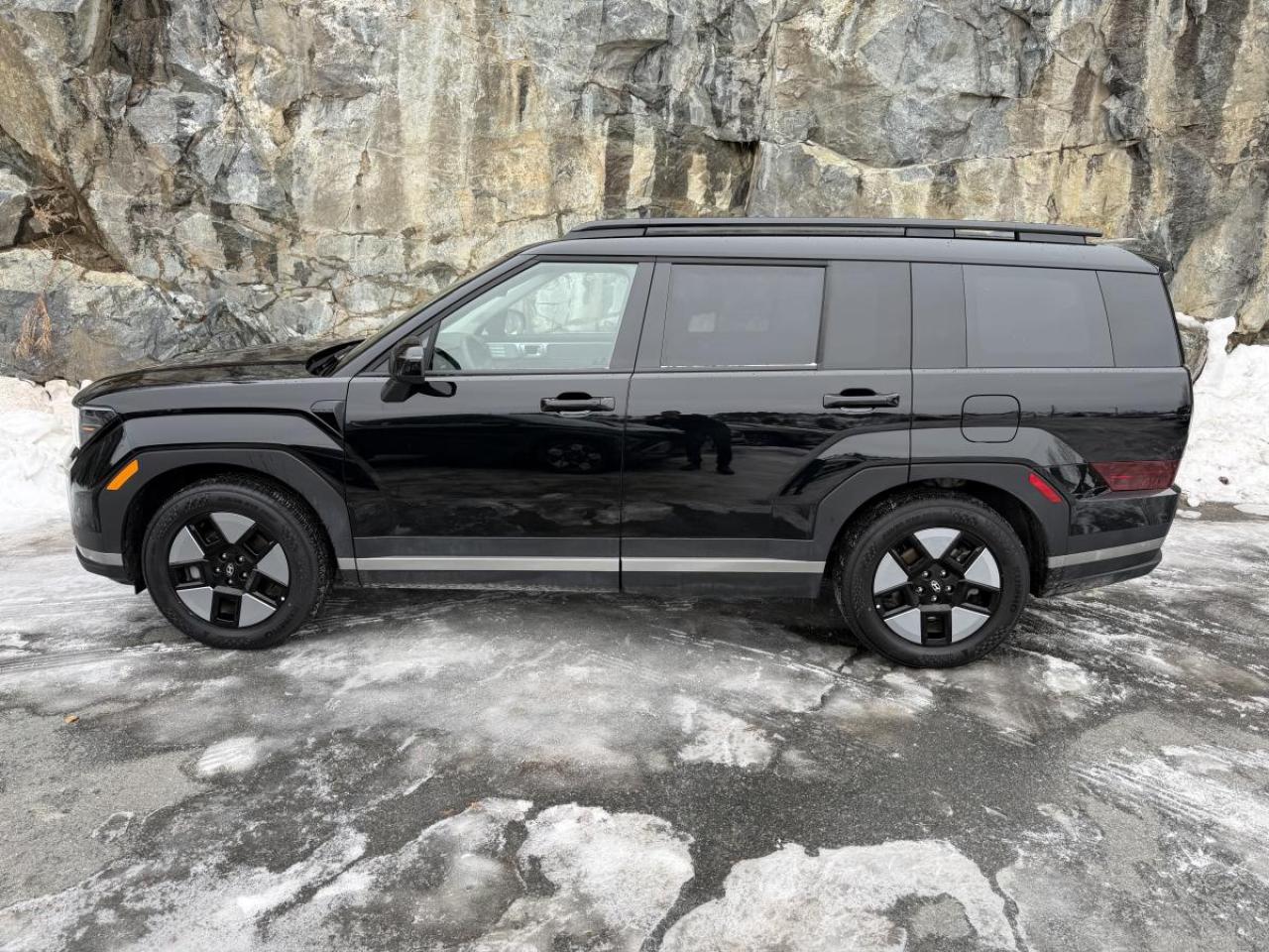 2026 Hyundai Santa Fe Hybrid Preferred AWD Photo3