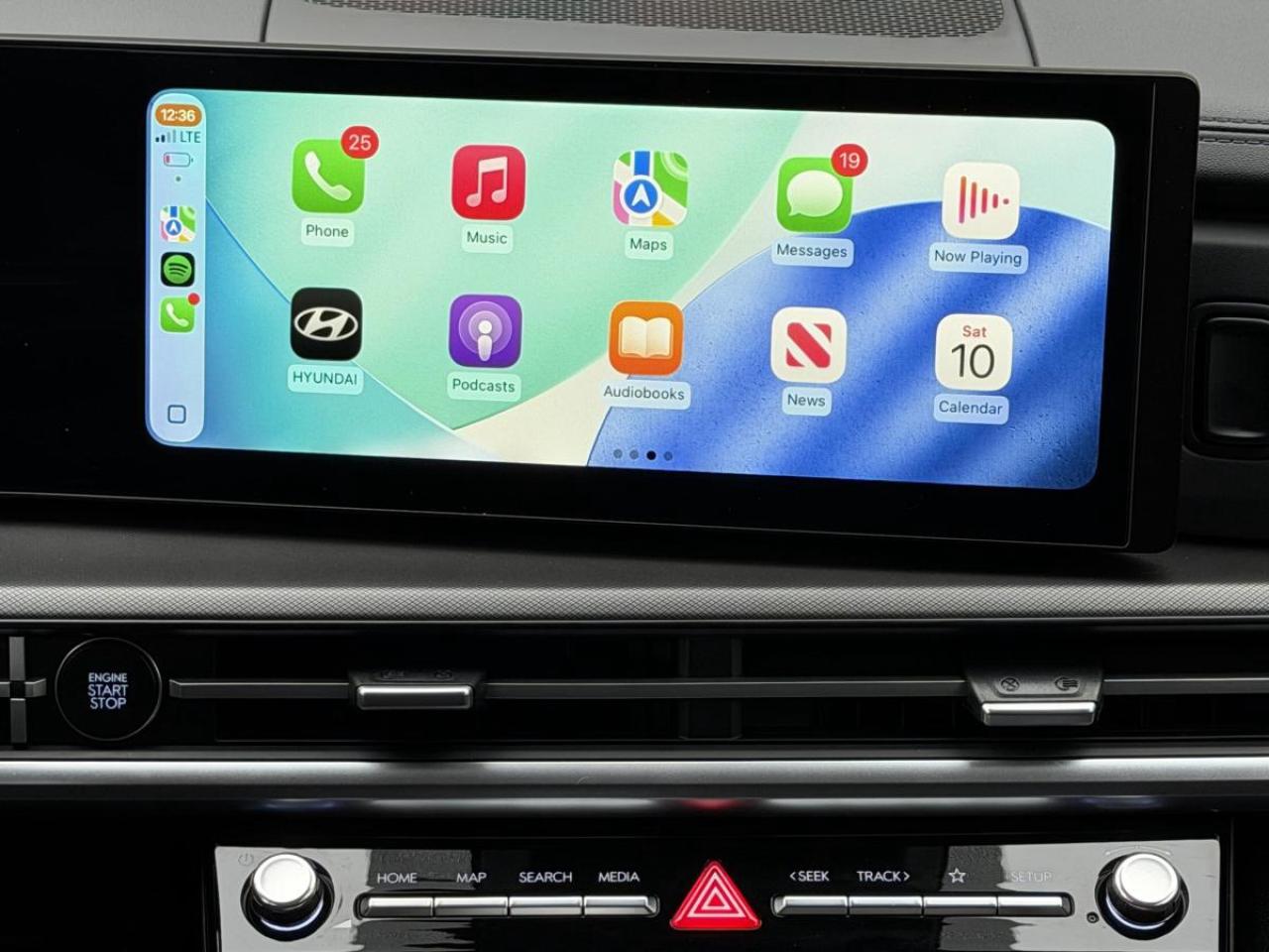 2026 Hyundai Santa Fe Hybrid Preferred AWD Photo