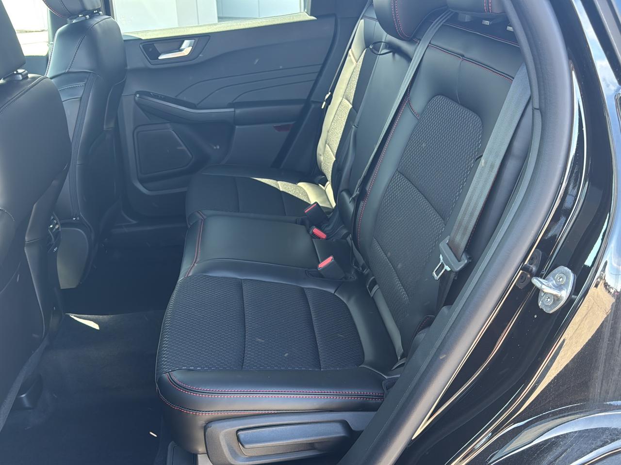 2026 Ford Escape ST-Line Select Photo