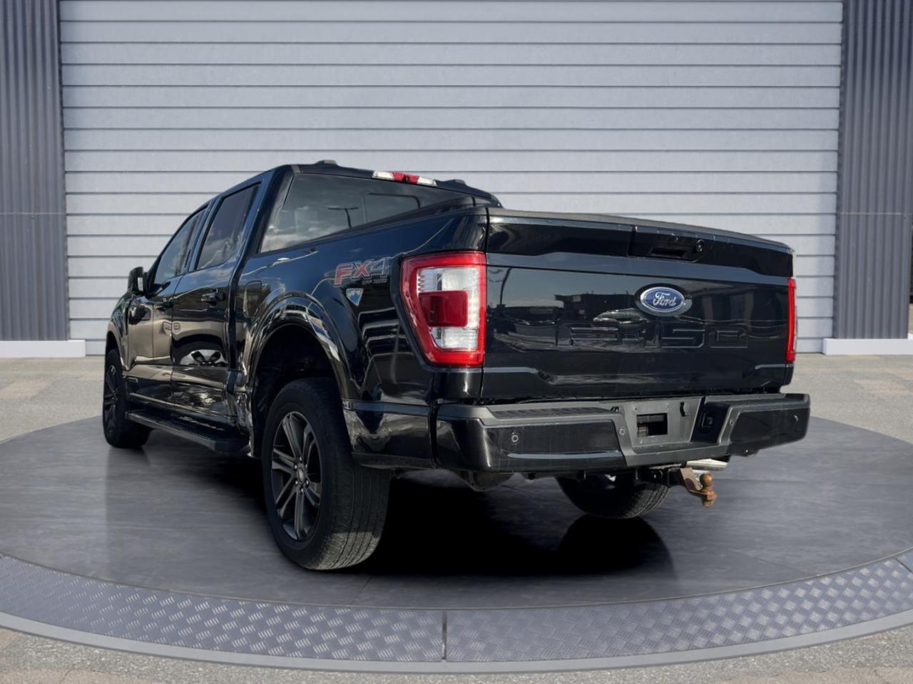 2022 Ford F-150 Hybrid LARIAT Photo3