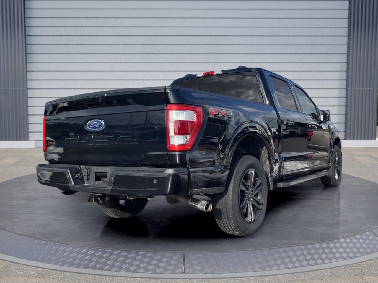 2022 Ford F-150 Hybrid LARIAT Photo