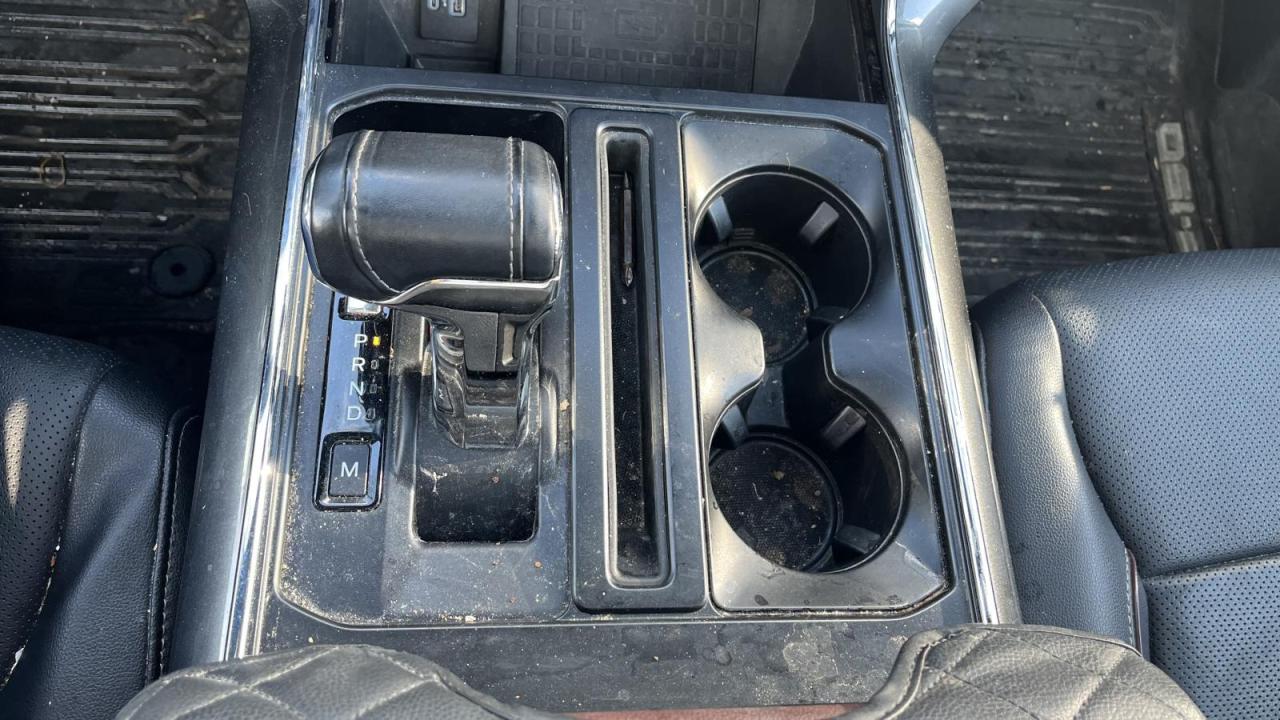 2022 Ford F-150 Hybrid LARIAT Photo