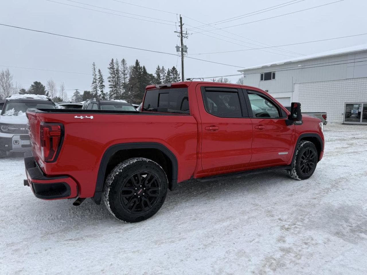 2022 GMC Sierra 1500 4WD Crew Cab 147" Elevation Photo