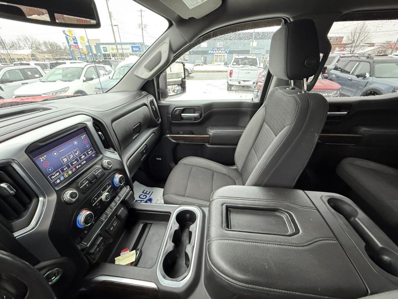 2022 GMC Sierra 1500 4WD Crew Cab 147" Elevation Photo