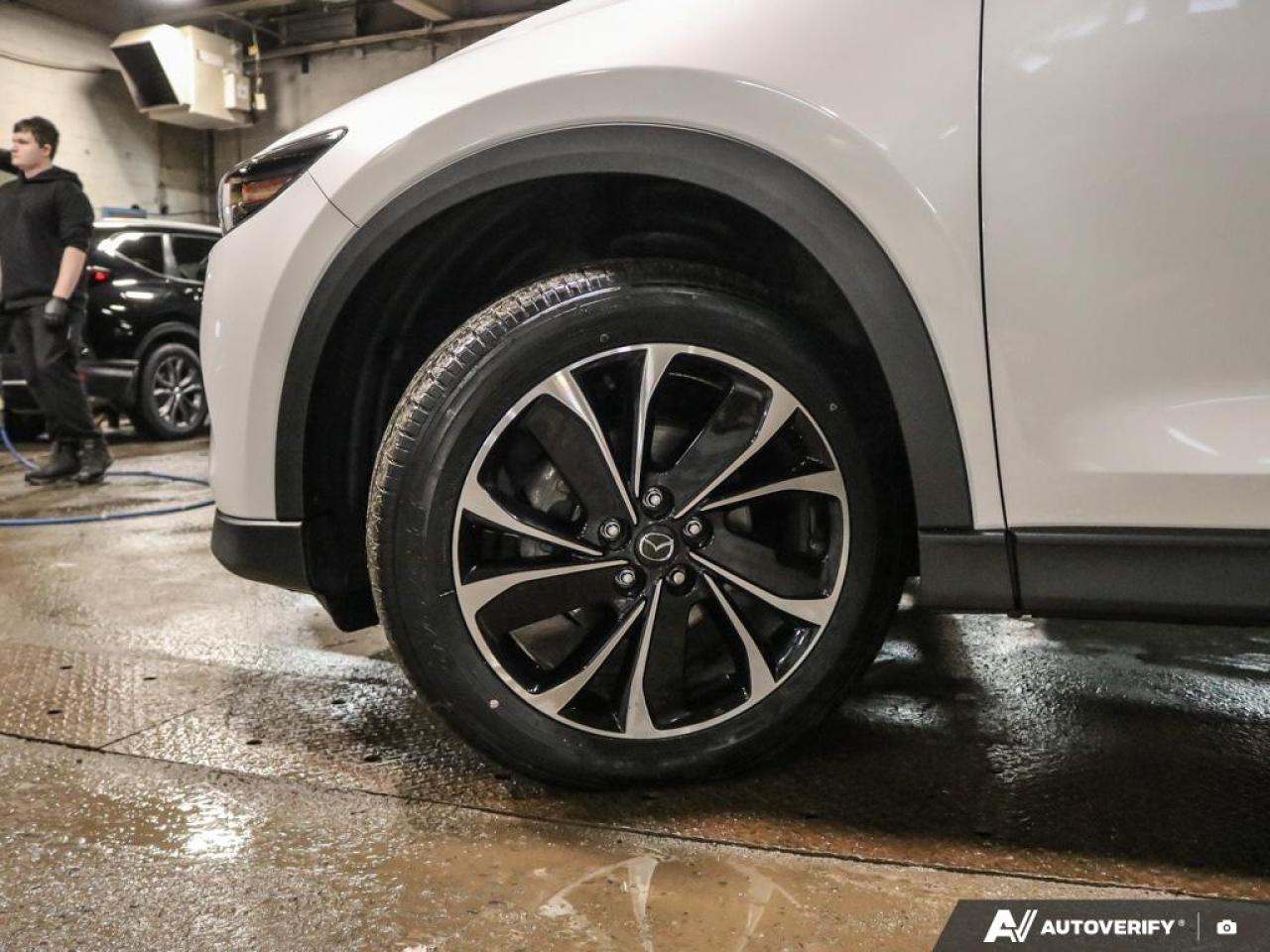 2023 Mazda CX-5 GT Photo