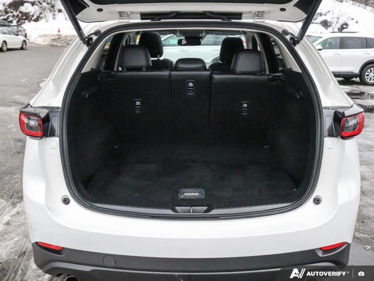 2023 Mazda CX-5 GT Photo