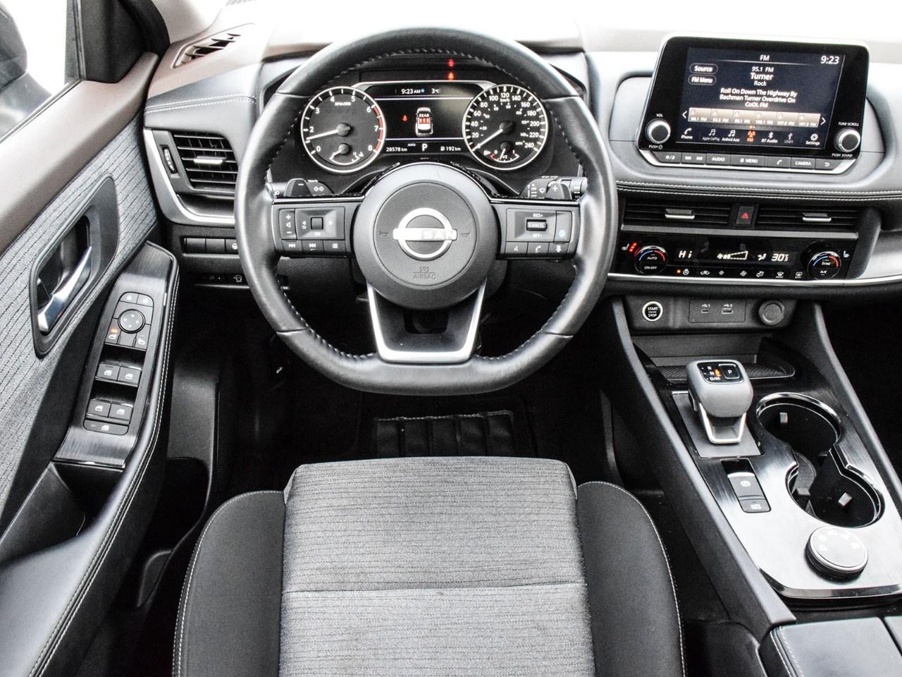 2023 Nissan Rogue AWD SV Moonroof Photo