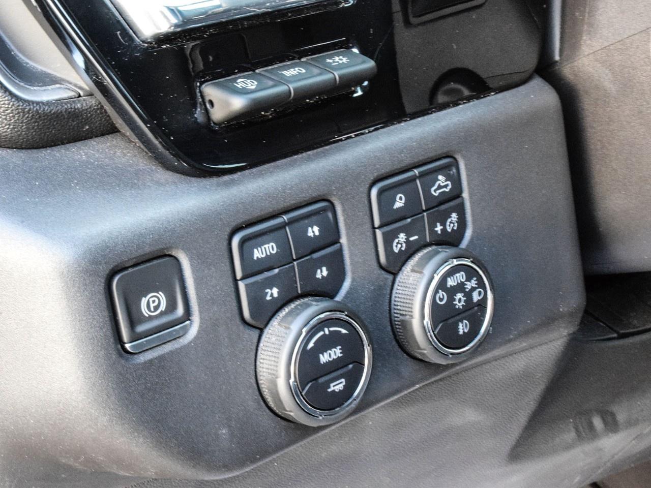 2023 Chevrolet Silverado 1500 Crew Cab Short Box 4-Wheel Drive High Country Photo