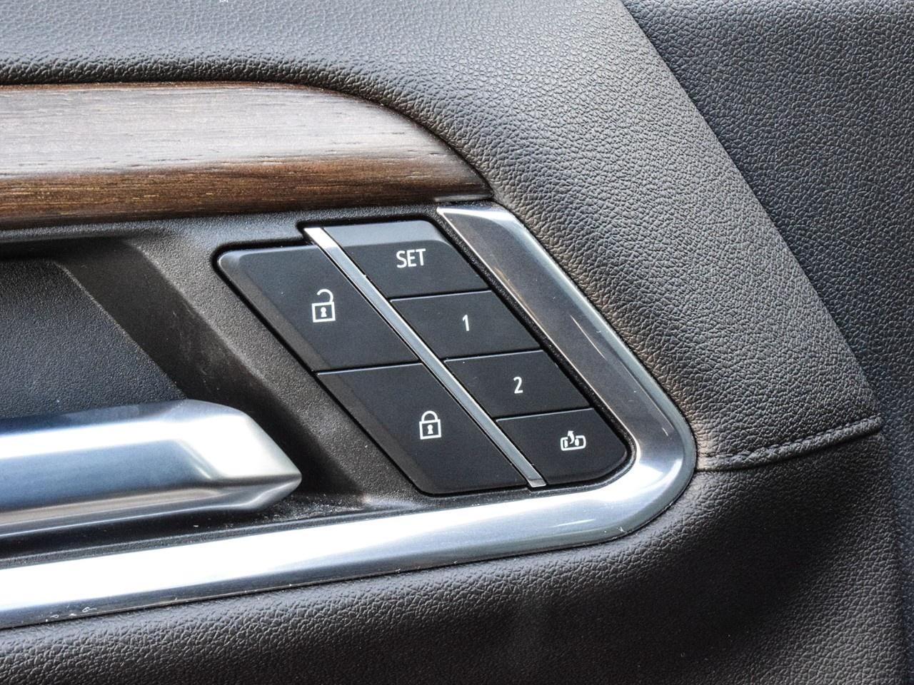 2023 Chevrolet Silverado 1500 Crew Cab Short Box 4-Wheel Drive High Country Photo