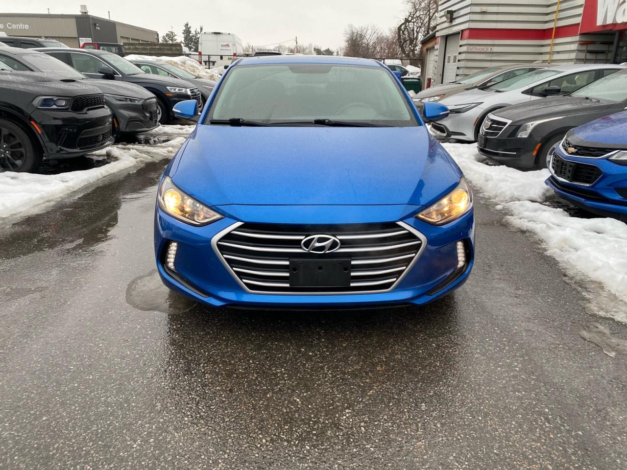 2017 Hyundai Elantra GLS | Sunroof | Apple CarPlay | Android Auto Photo