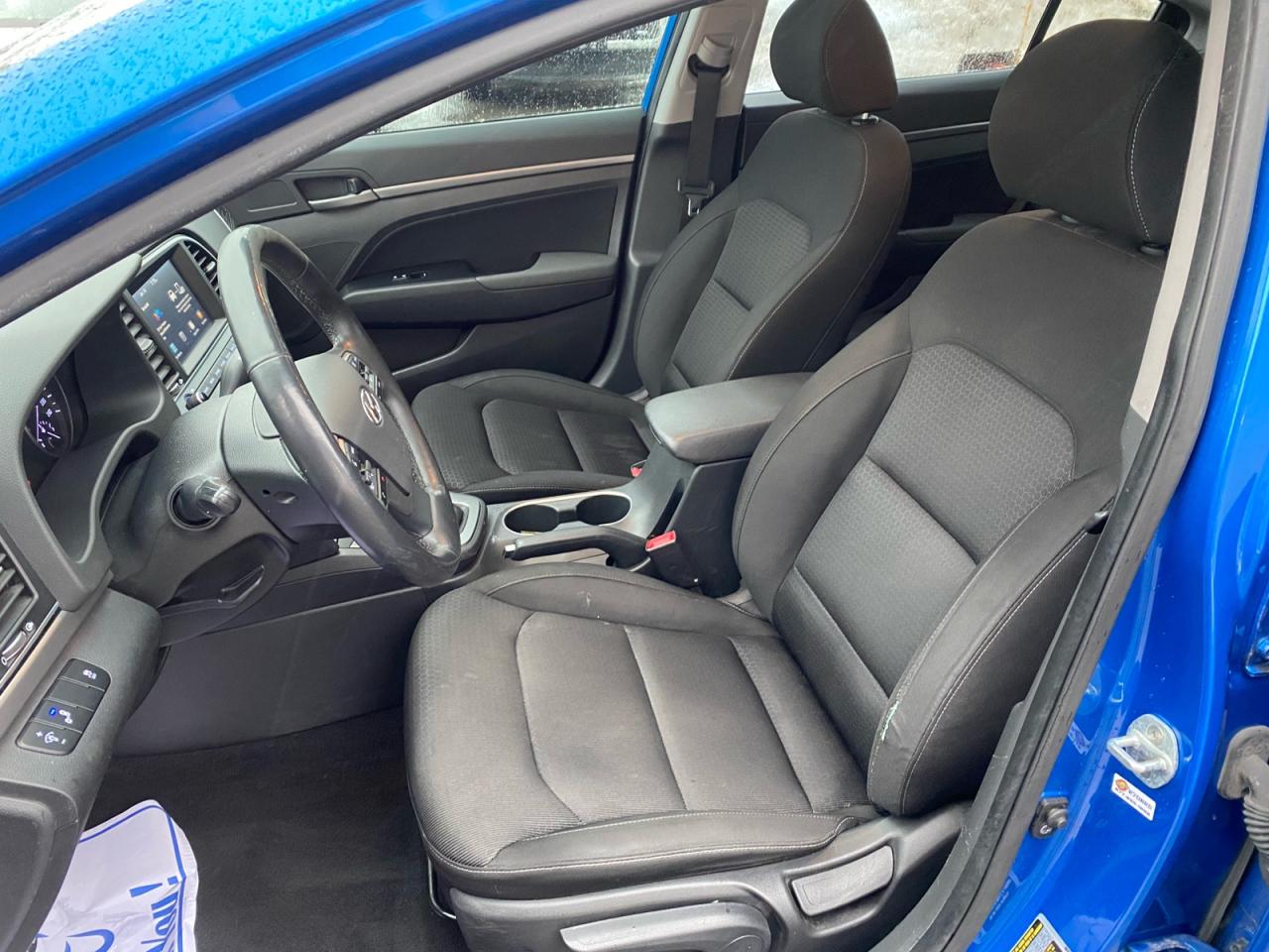 2017 Hyundai Elantra GLS | Sunroof | Apple CarPlay | Android Auto Photo