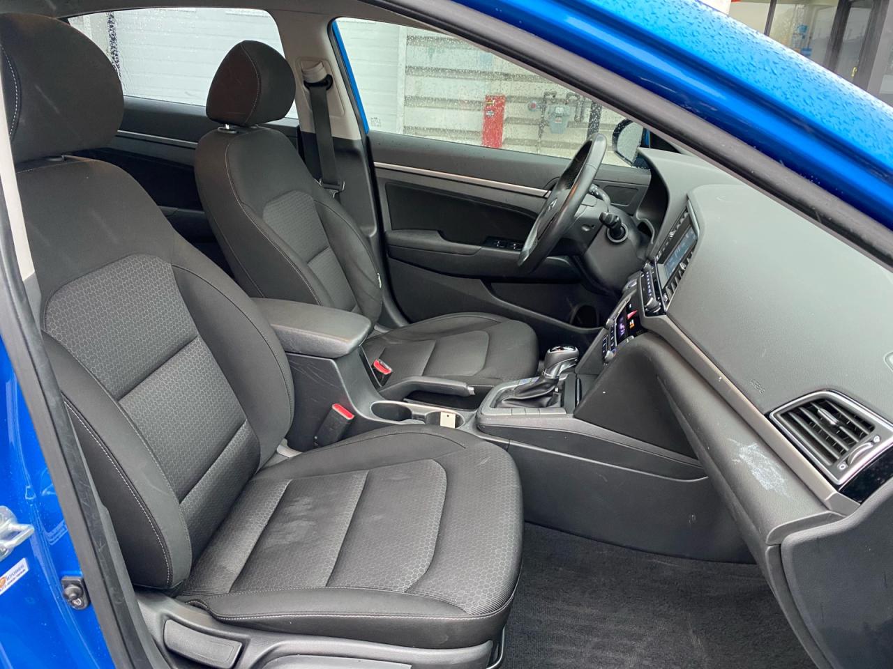 2017 Hyundai Elantra GLS | Sunroof | Apple CarPlay | Android Auto Photo