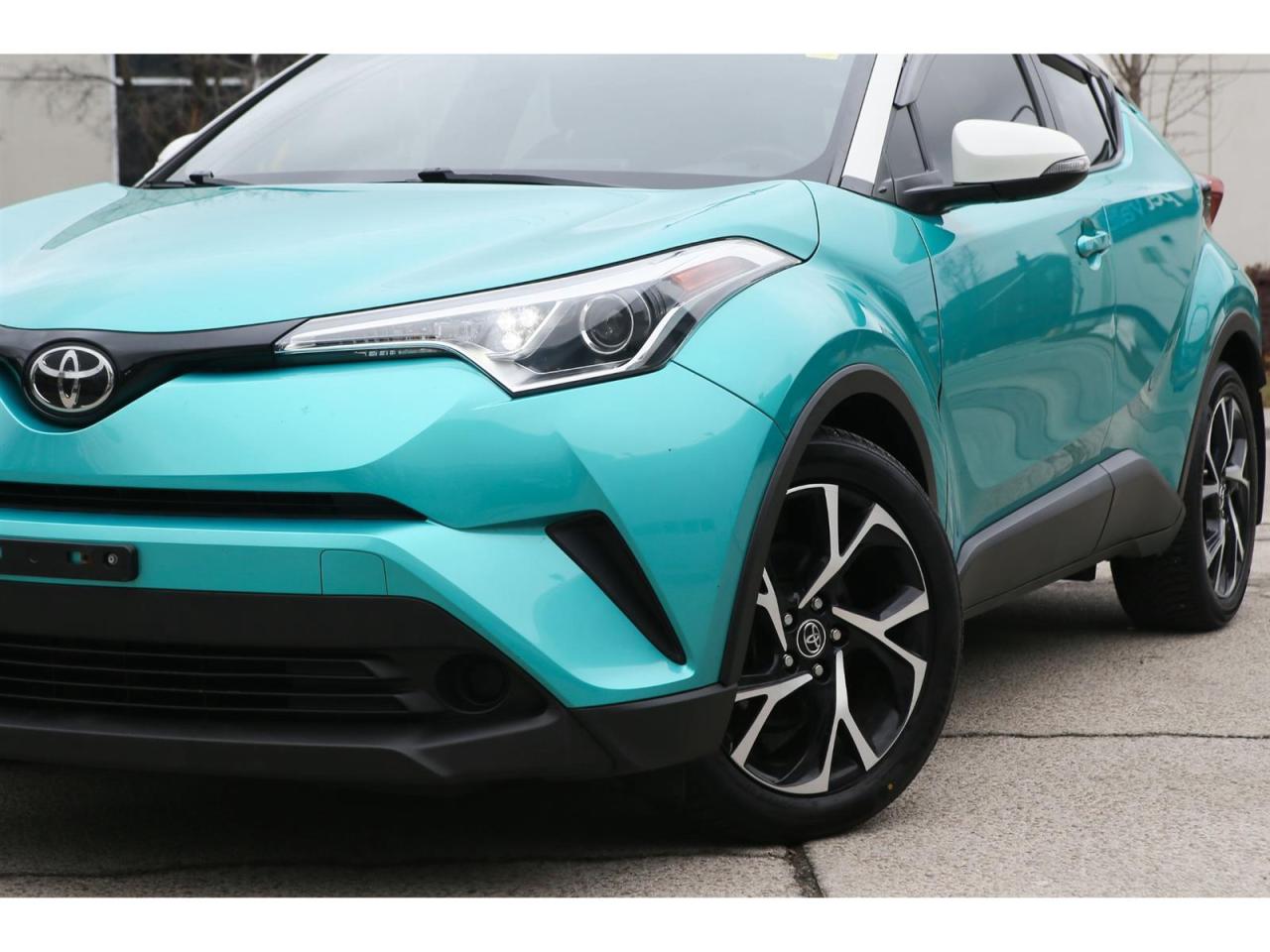 2018 Toyota C-HR XLE Premium Photo
