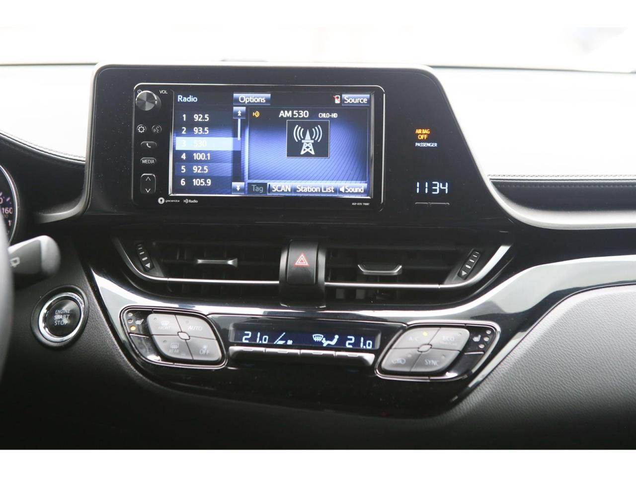 2018 Toyota C-HR XLE Premium Photo