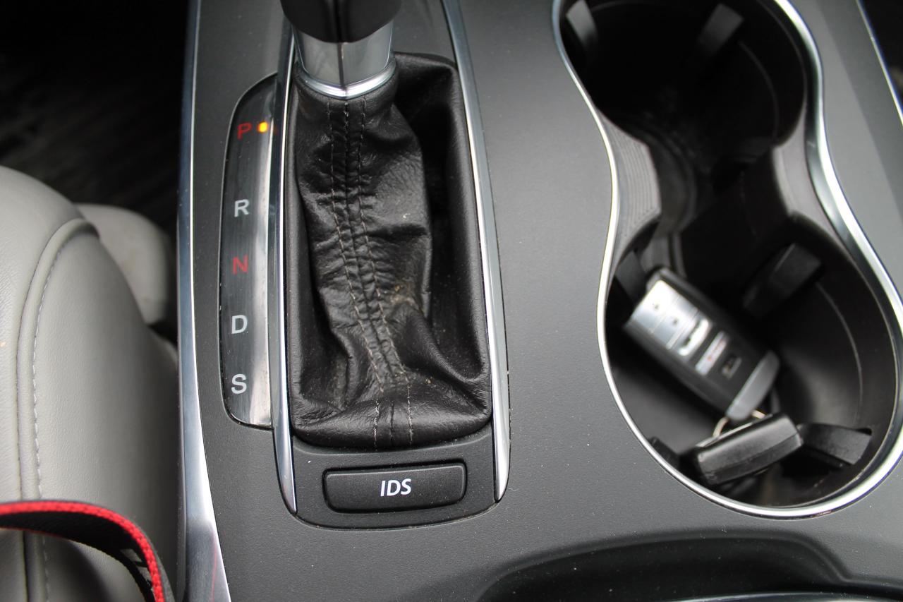 2015 Acura MDX Tech Photo