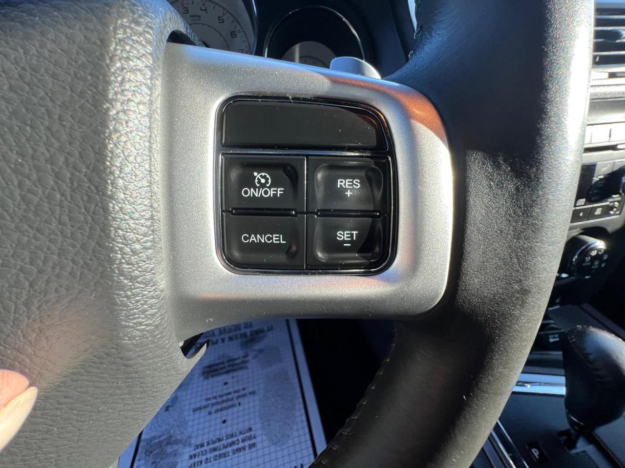 2014 Dodge Challenger SXT Plus Photo