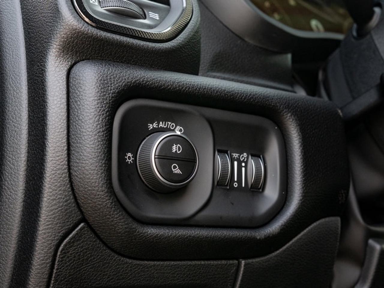 2026 RAM 1500 SPORT Photo