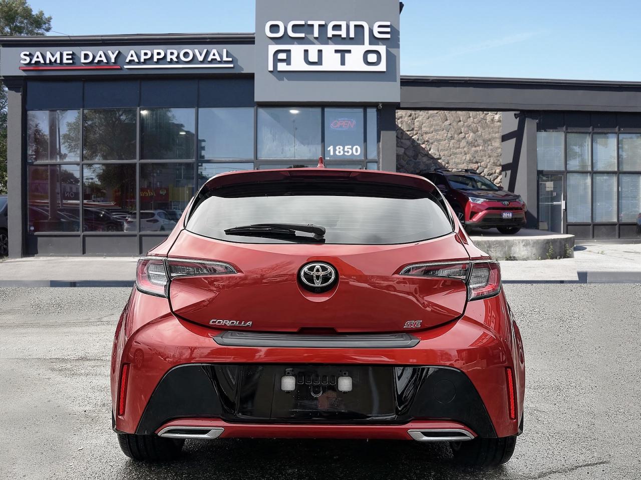 2019 Toyota Corolla Hatchback Photo4