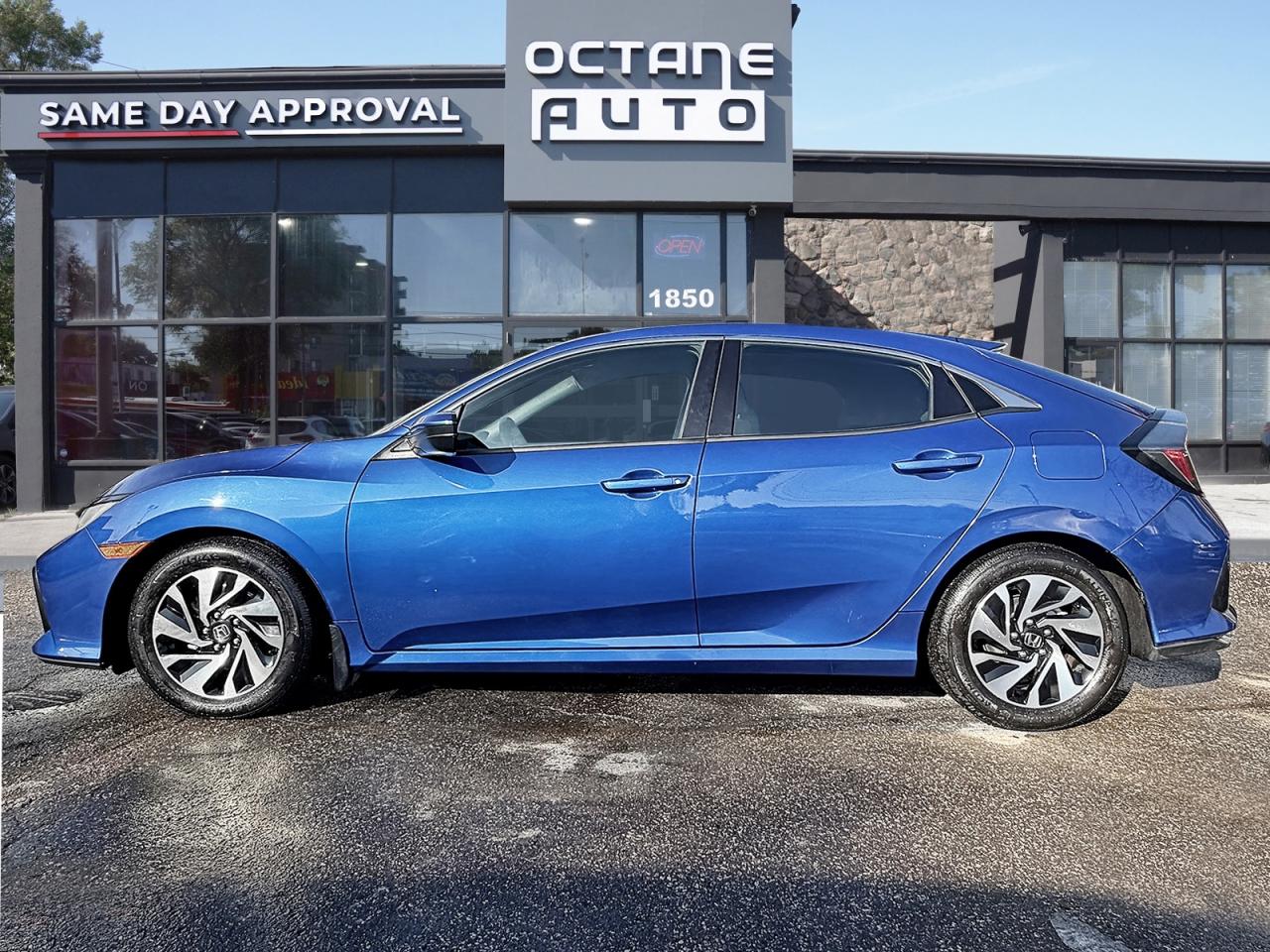 2017 Honda Civic Hatchback LX CVT Photo2