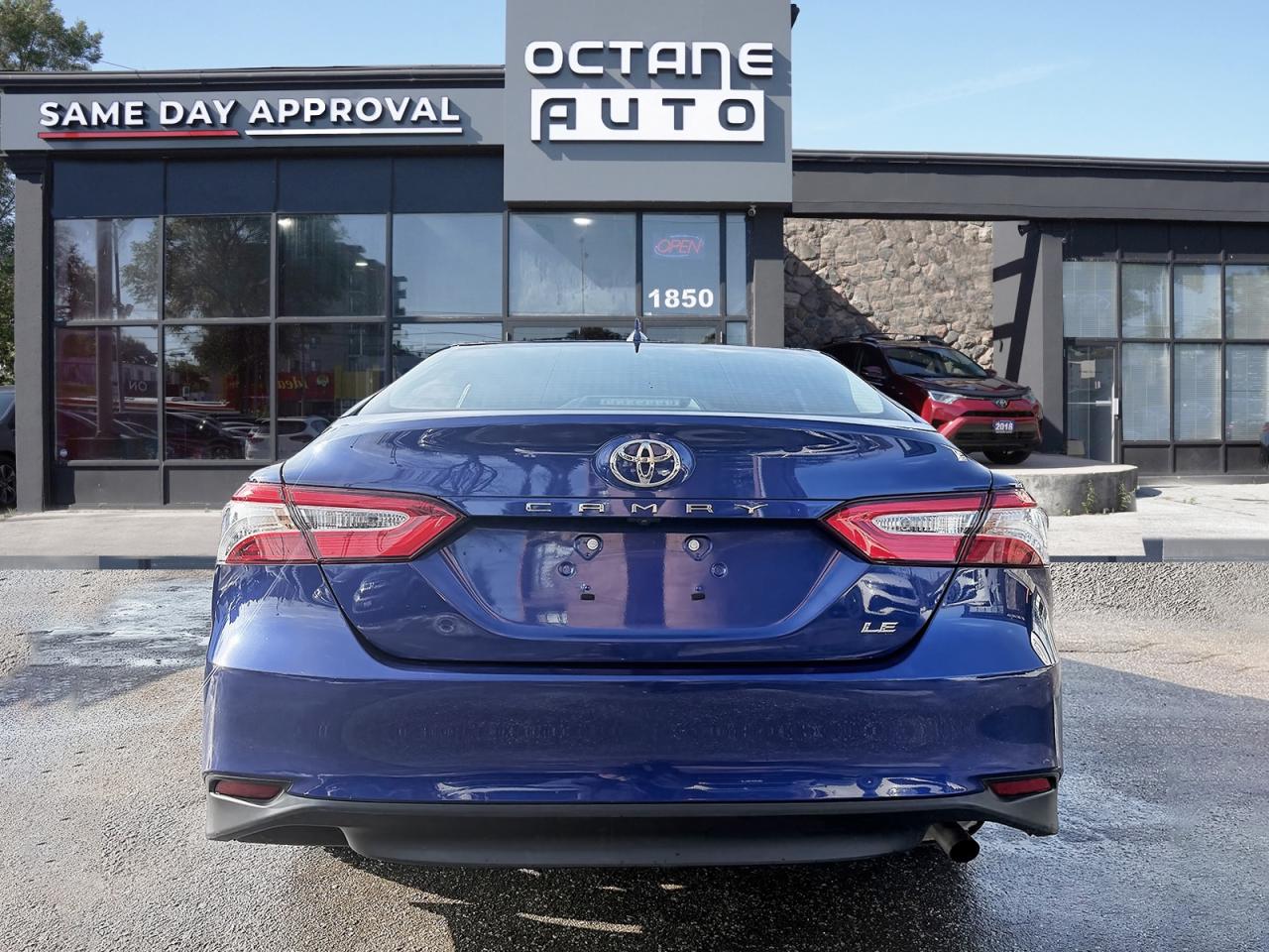 2018 Toyota Camry LE Photo4