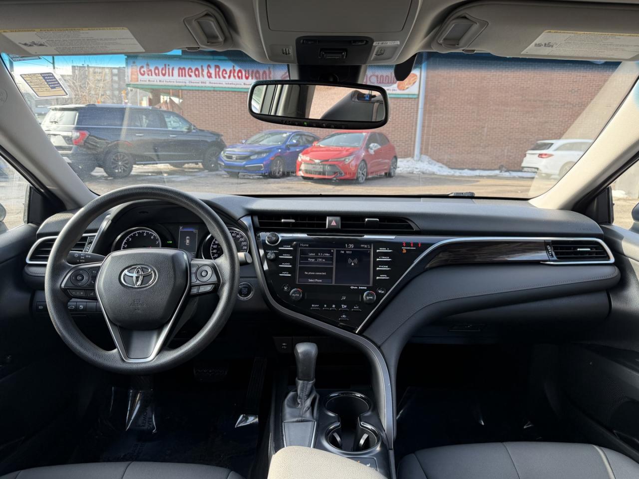 2018 Toyota Camry LE Photo