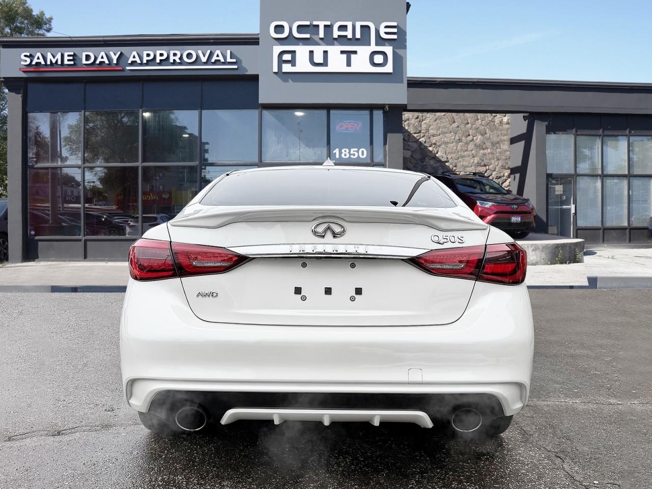 2018 Infiniti Q50 3.0t Signature Edition AWD Photo4