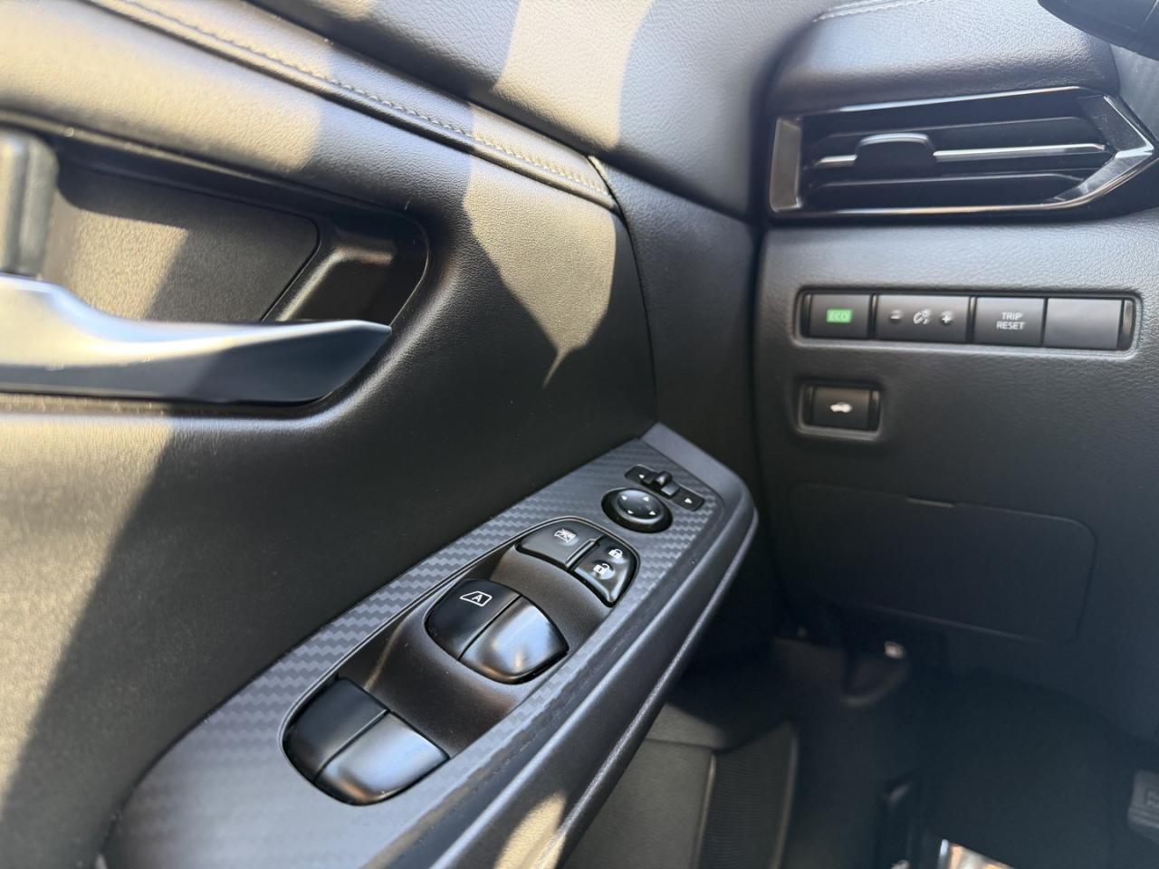 2020 Nissan Sentra SV Photo